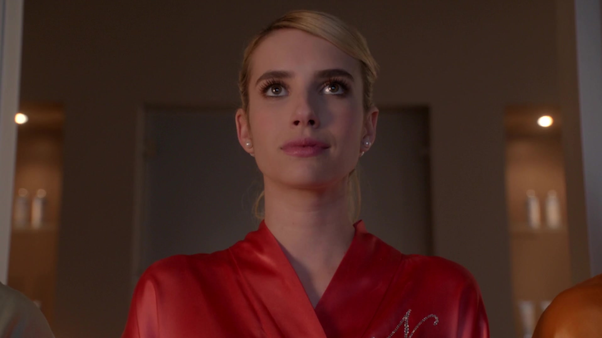 Scream_Queens_2015_S01E11_Black_Friday_1080p__4668.jpg