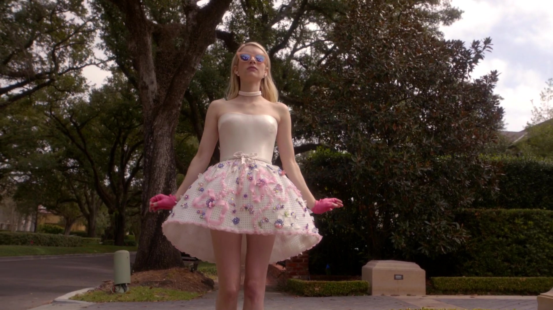 Scream_Queens_2015_S01E12_Dorkus_1080p__1748.jpg