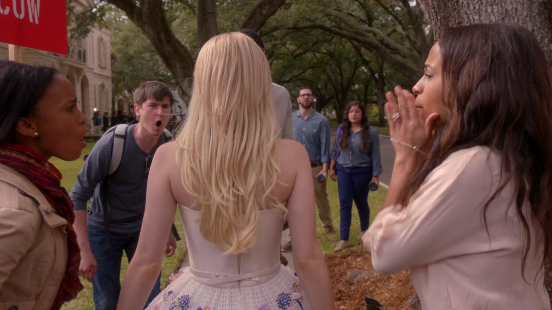 Scream_Queens_2015_S01E12_Dorkus_1080p__1796.jpg