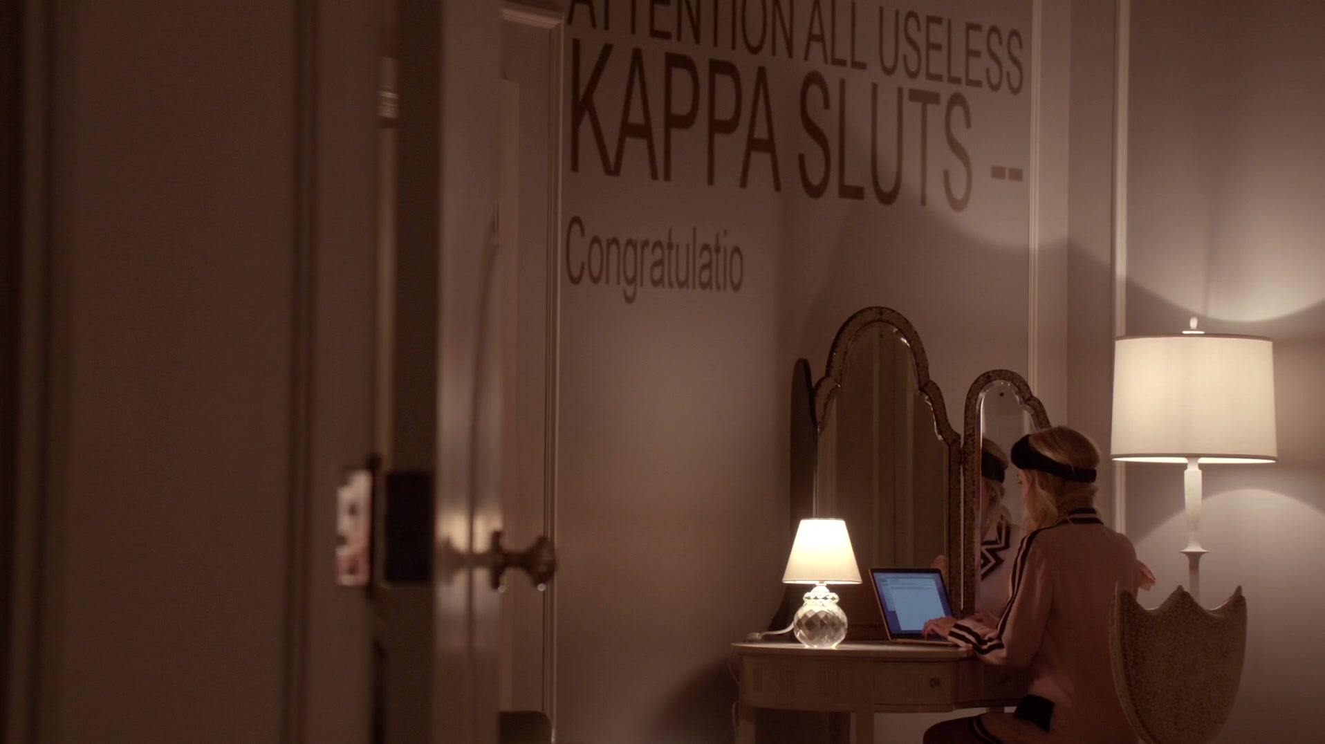 Scream_Queens_2015_S01E12_Dorkus_1080p__1825.jpg