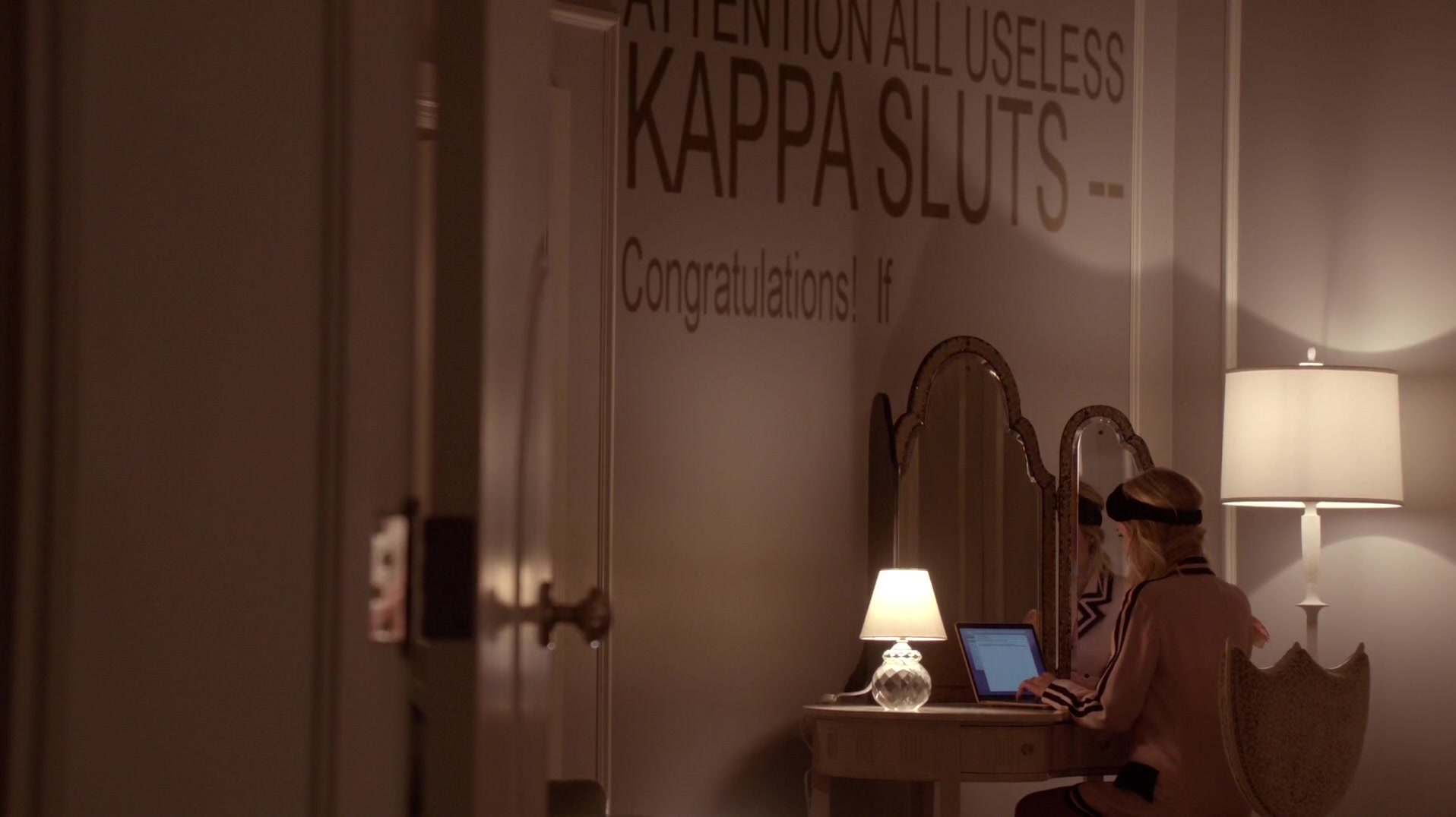 Scream_Queens_2015_S01E12_Dorkus_1080p__1826.jpg