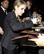 EmmaRoberts_Leaving_SuckerPunchAfterparty_March_2011_28329.jpg