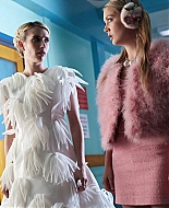 SQ_2x05_Stills_Ads_28329~0.jpg