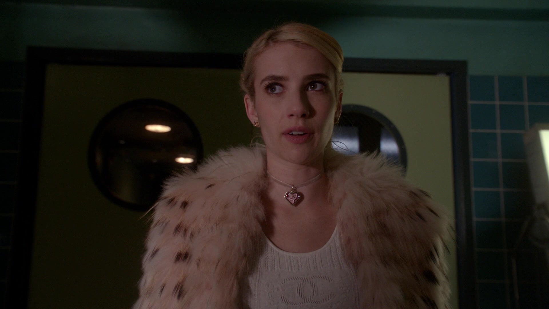 Scream_Queens_2016_S02E02_1080p_6256.jpg Scream_Queens_2016_S02E02_1080p_6256.jpg