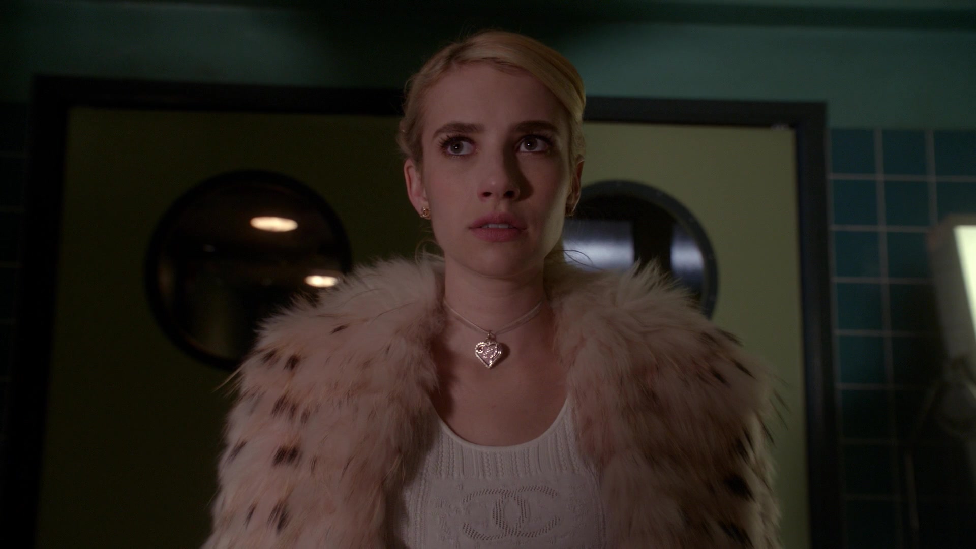 Scream_Queens_2016_S02E02_1080p_6259.jpg Scream_Queens_2016_S02E02_1080p_6259.jpg