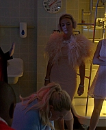 Scream_Queens_2016_S02E02_1080p_0312.jpg