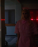 Scream_Queens_2016_S02E02_1080p_1380.jpg