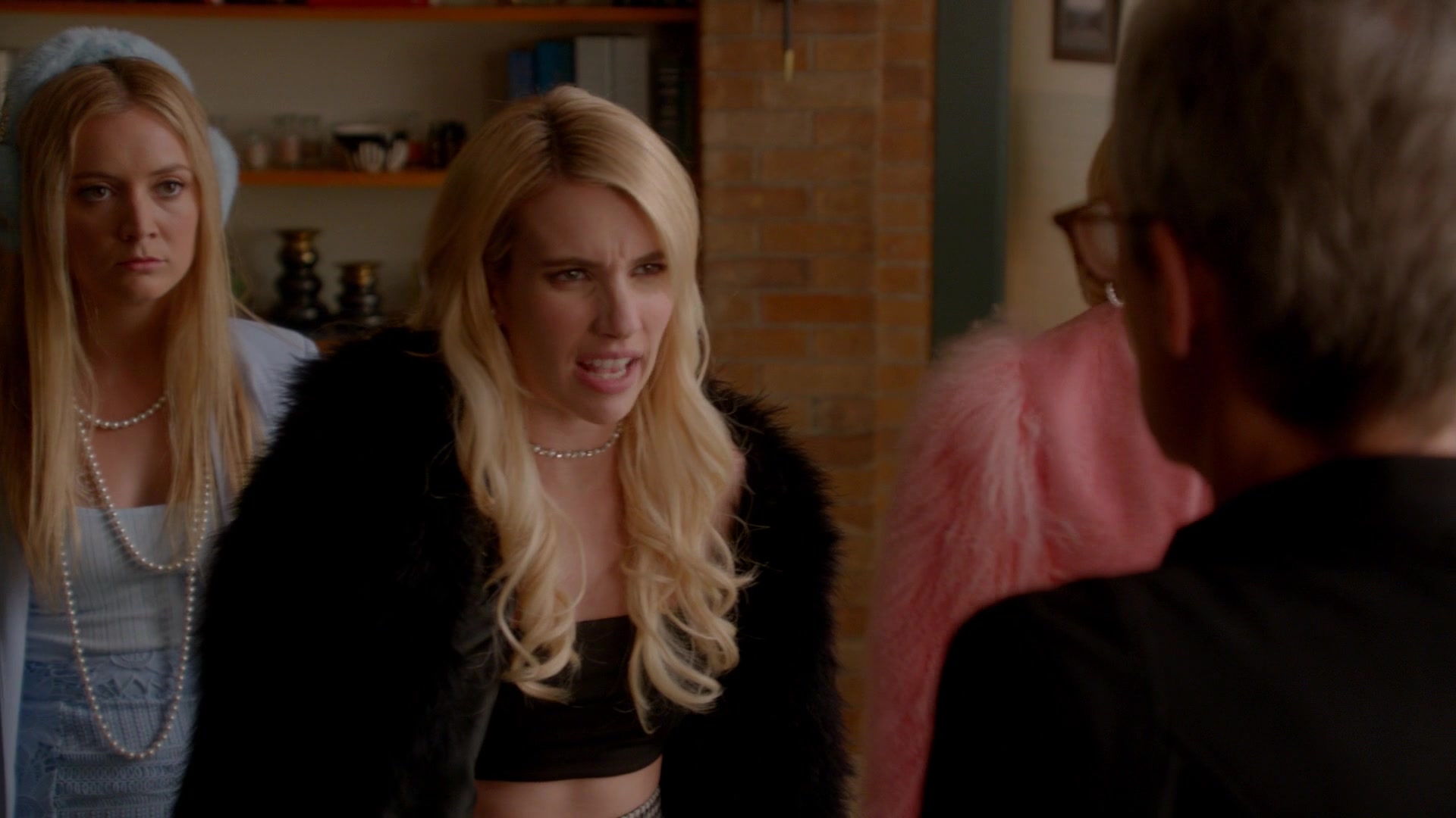 Scream_Queens_2015_S02E04_1080p_1613.jpg