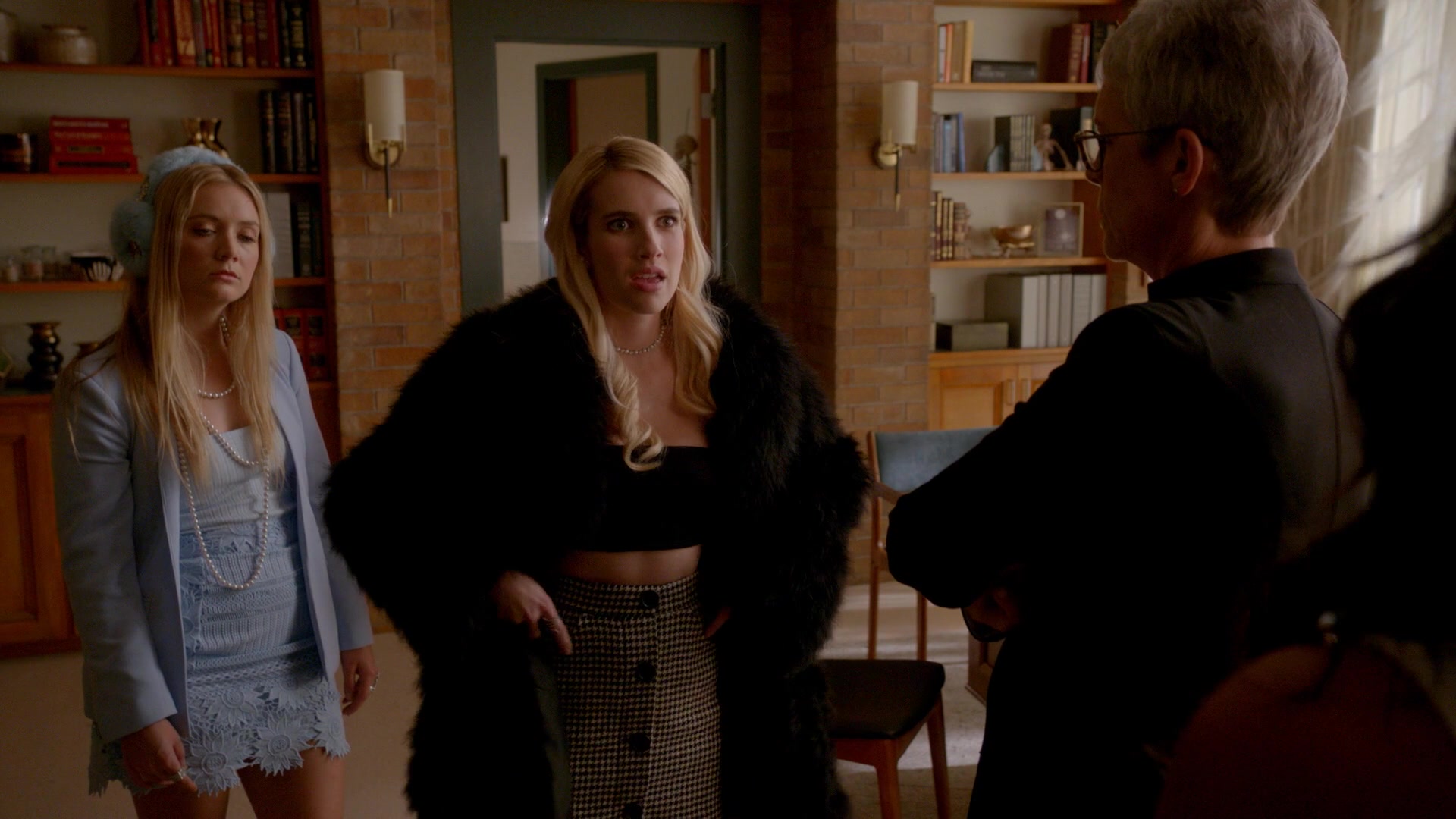 Scream_Queens_2015_S02E04_1080p_1660.jpg