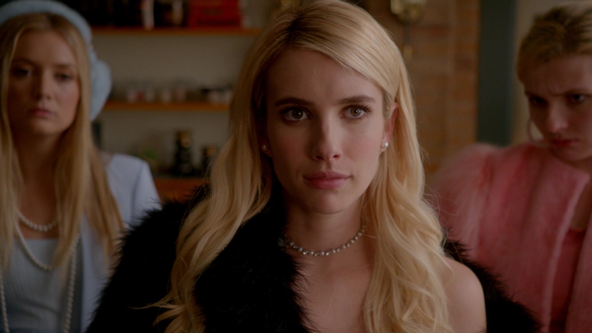 Scream_Queens_2015_S02E04_1080p_1682.jpg