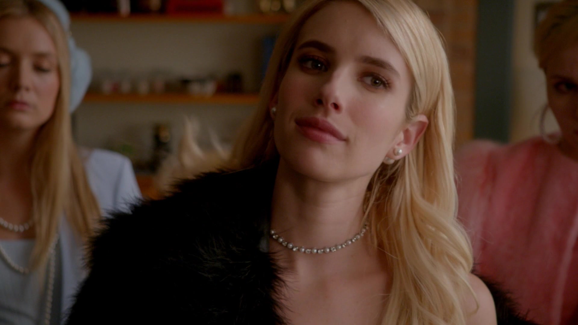 Scream_Queens_2015_S02E04_1080p_1690.jpg