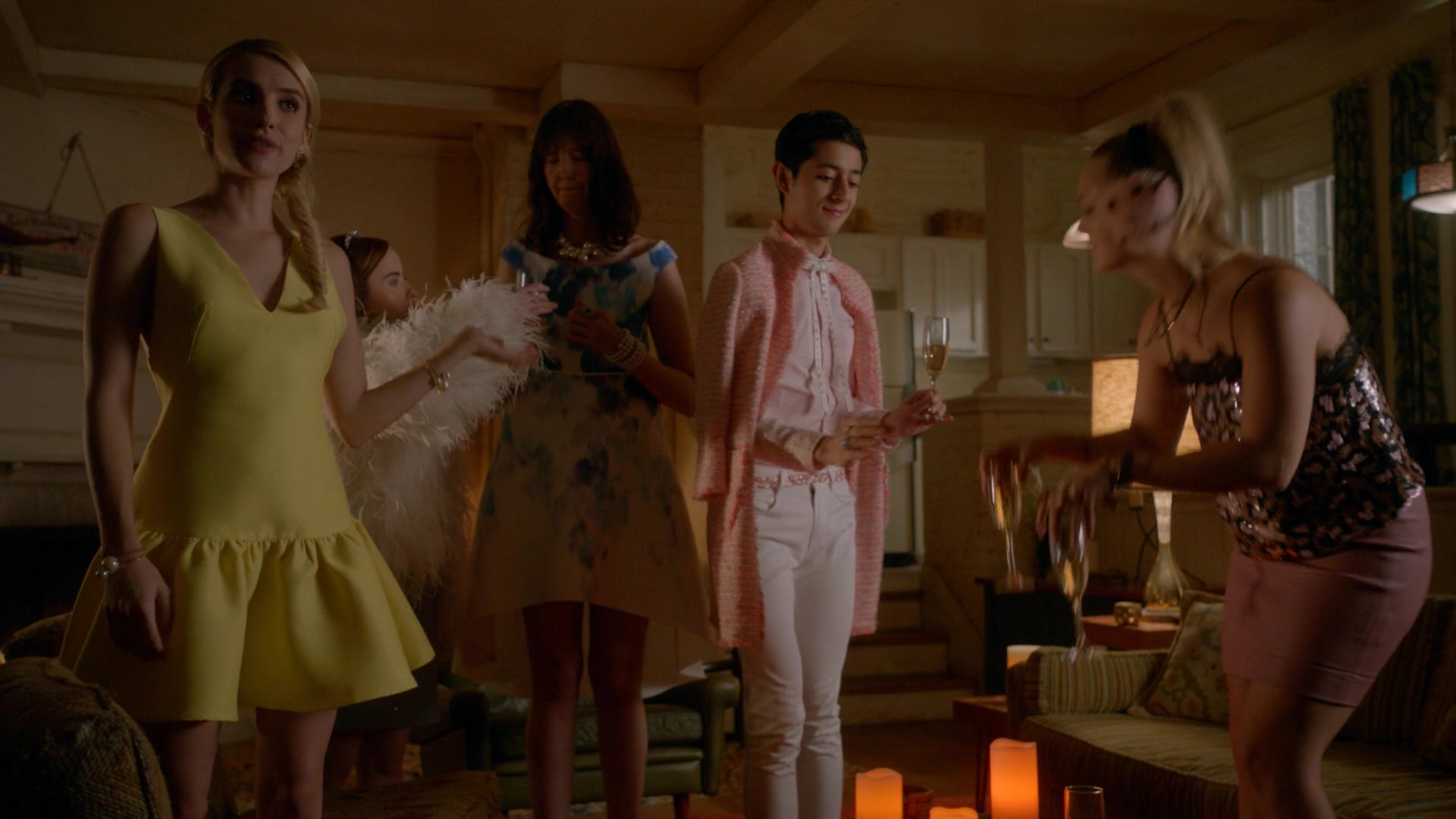 Scream_Queens_2016_S02E05_1080p_2799.jpg