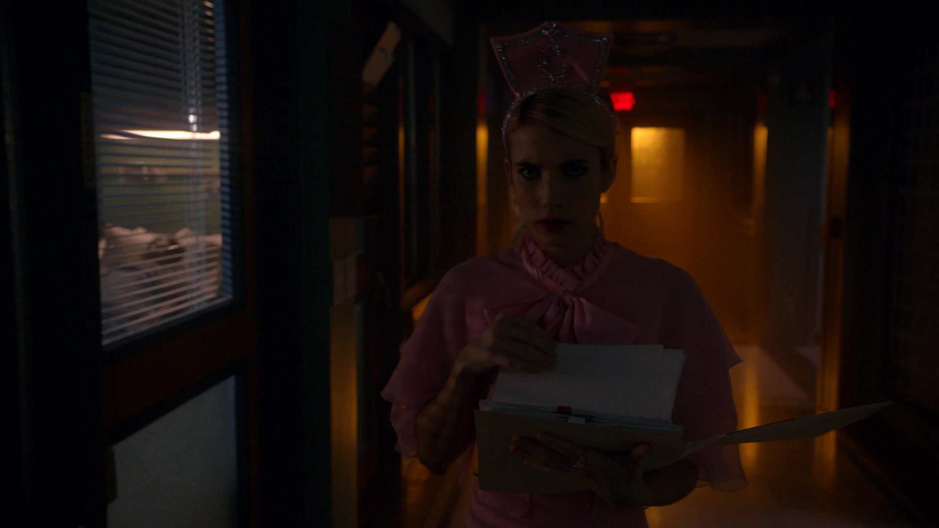 Scream_Queens_2016_S02E05_1080p_3230.jpg