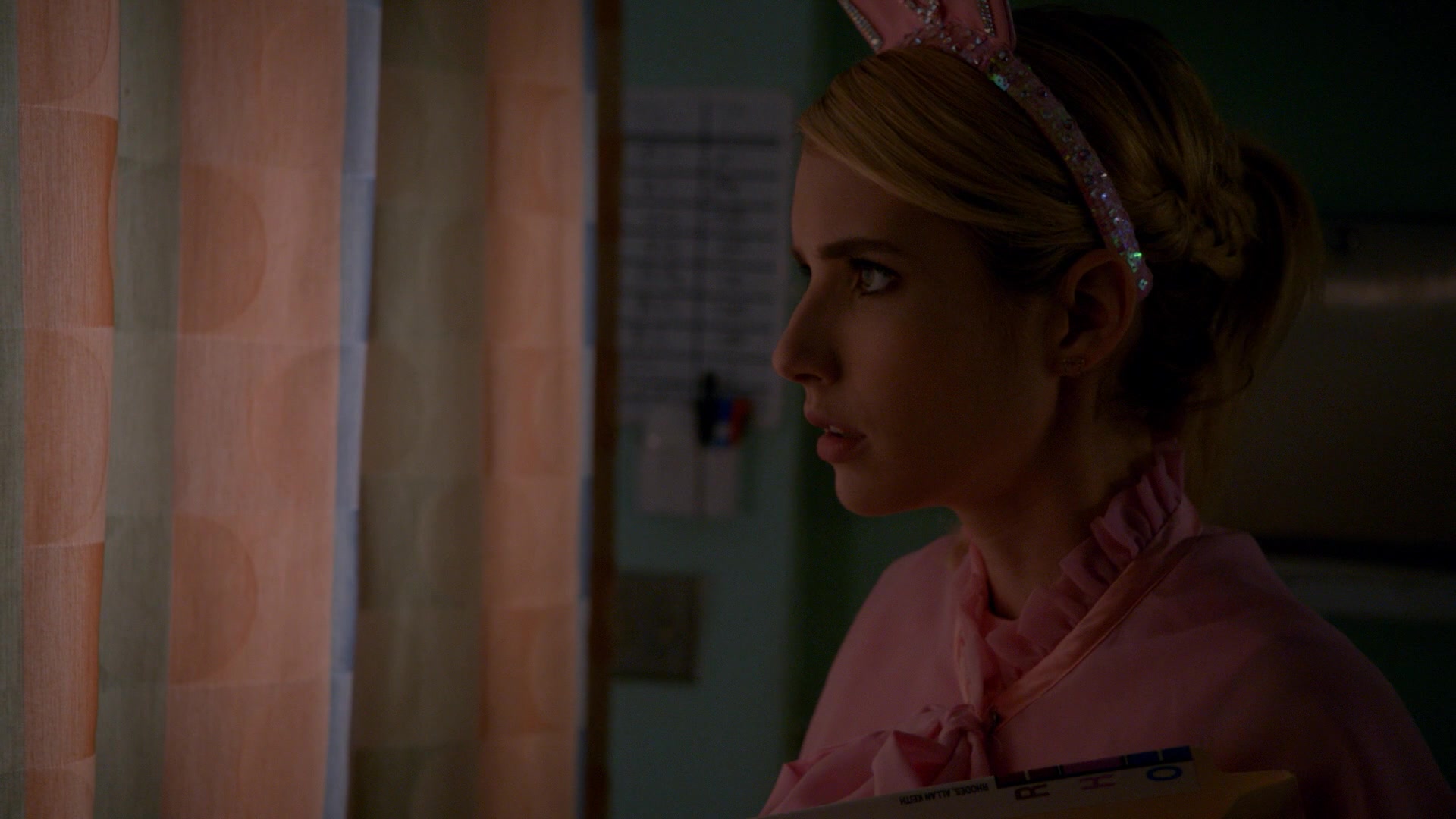 Scream_Queens_2016_S02E05_1080p_3308.jpg