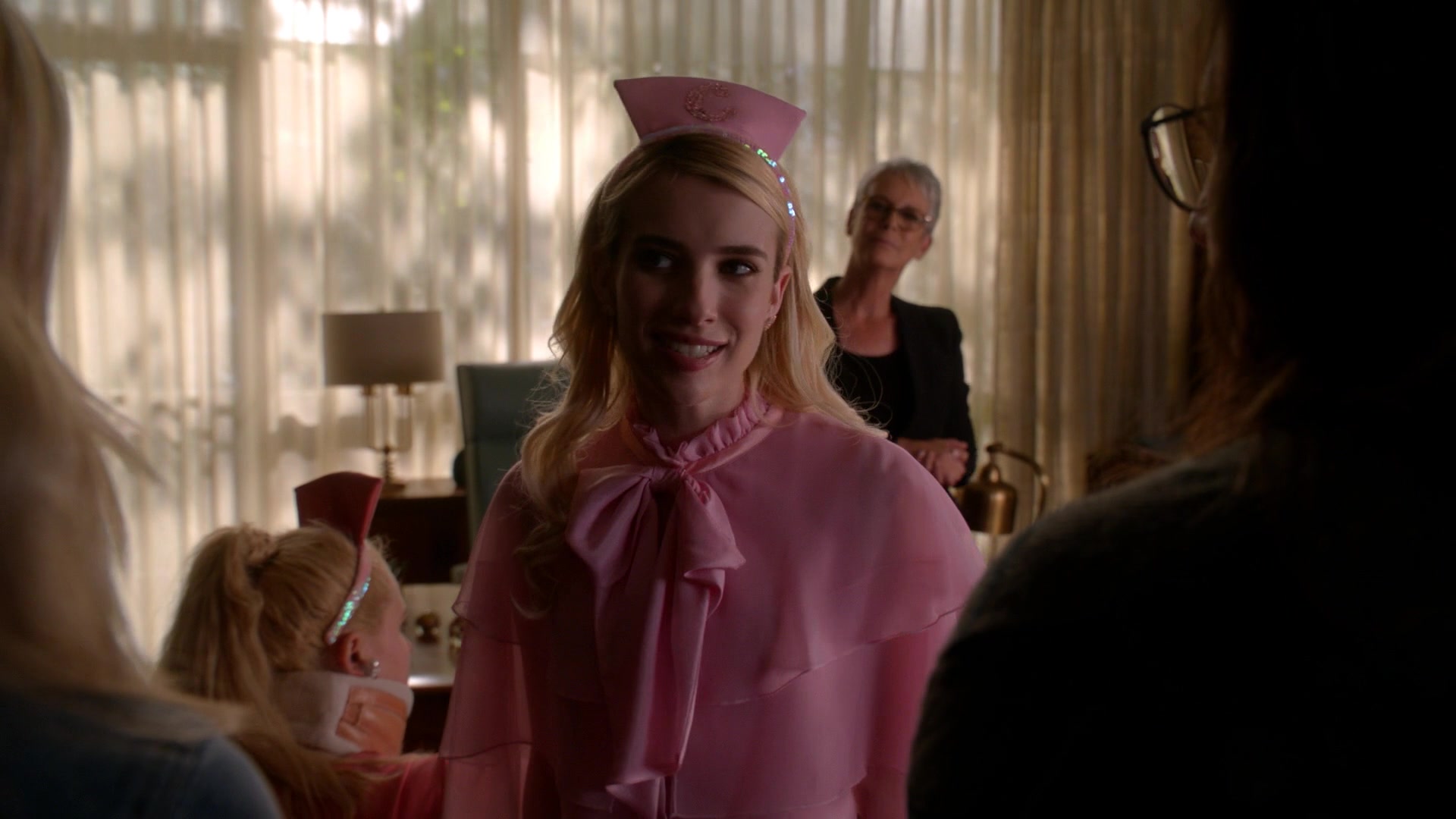 Scream_Queens_2016_S02E05_1080p_5905.jpg