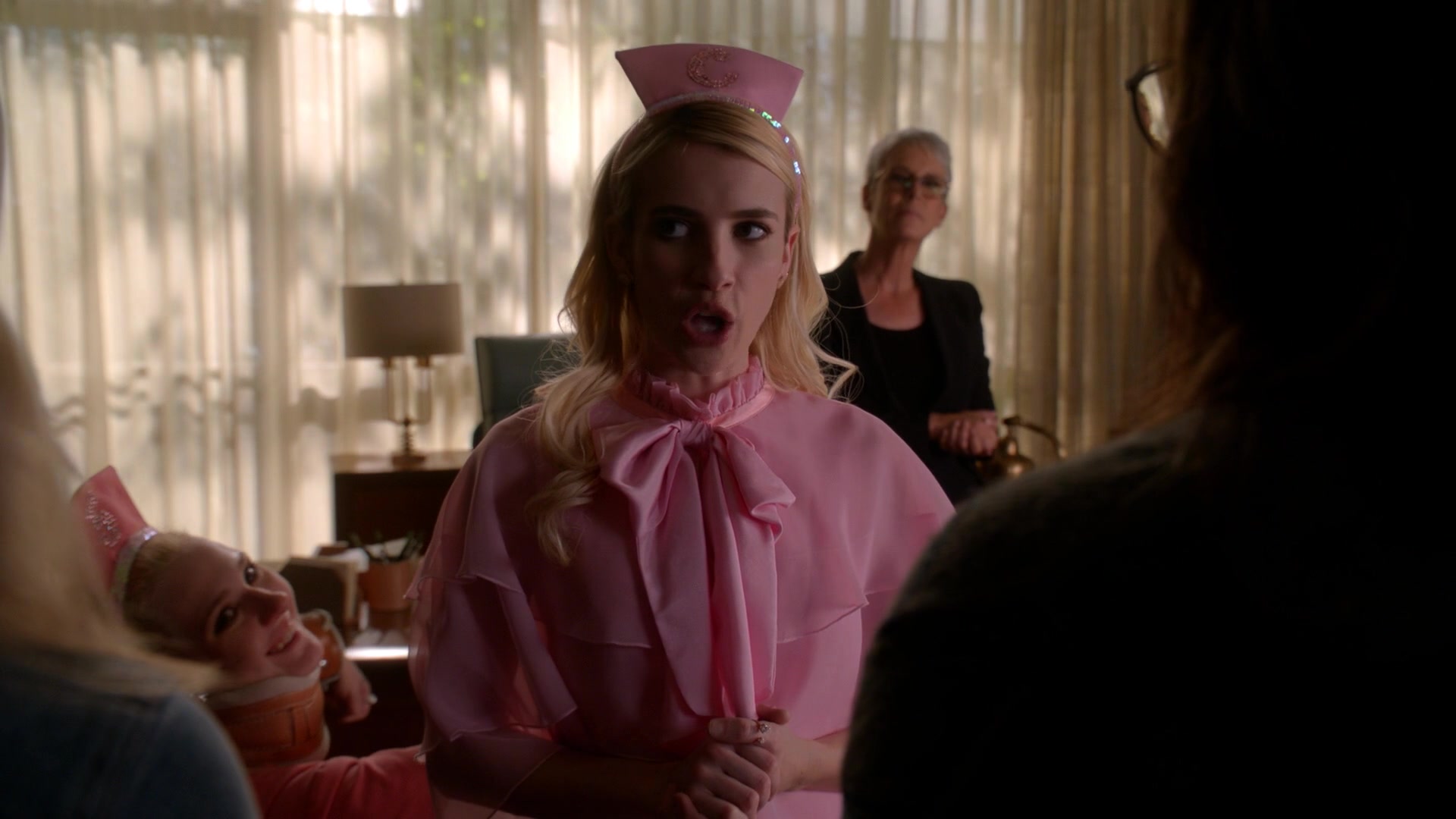 Scream_Queens_2016_S02E05_1080p_5925.jpg