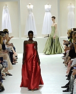 ChristianDiorCoutureHauteCoutureFallWinter_France_July_2018_FrontRow_281029.jpg
