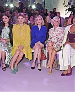 MulberrySS18Presentation_FrontRow_February_2018_281629.jpg