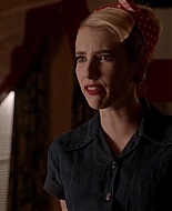 Scream_Queens_2016_S02E08_1080p_4548.jpg