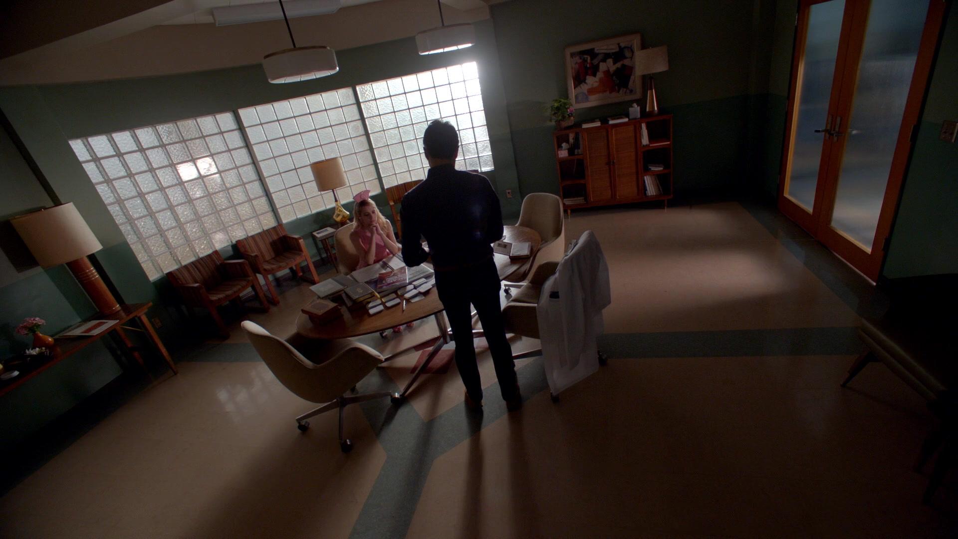 Scream_Queens_2016_S02E09_1080p_2210.jpg