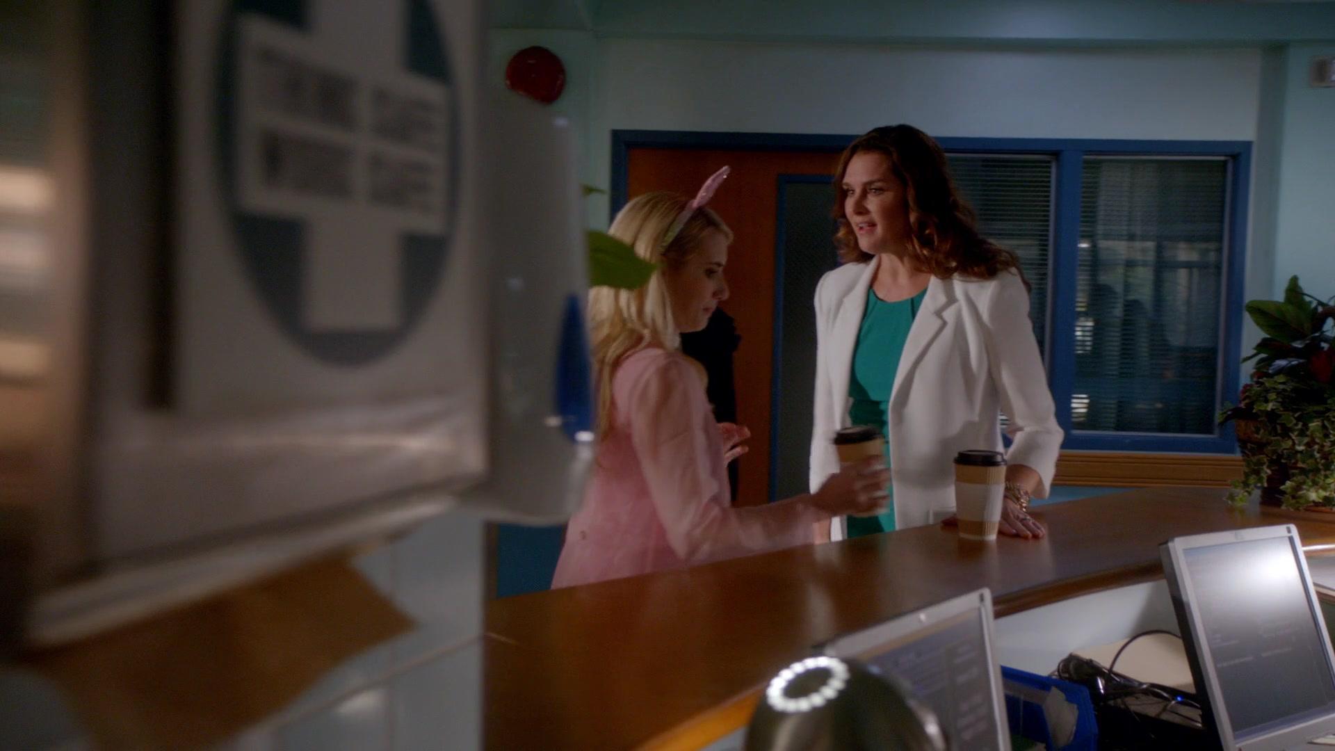 Scream_Queens_2016_S02E09_1080p_4822.jpg