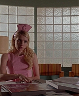 Scream_Queens_2016_S02E09_1080p_2260.jpg