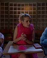 Scream_Queens_2016_S02E09_1080p_4295.jpg