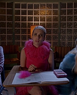 Scream_Queens_2016_S02E09_1080p_4320.jpg