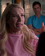 Scream_Queens_2016_S02E09_1080p_5568.jpg