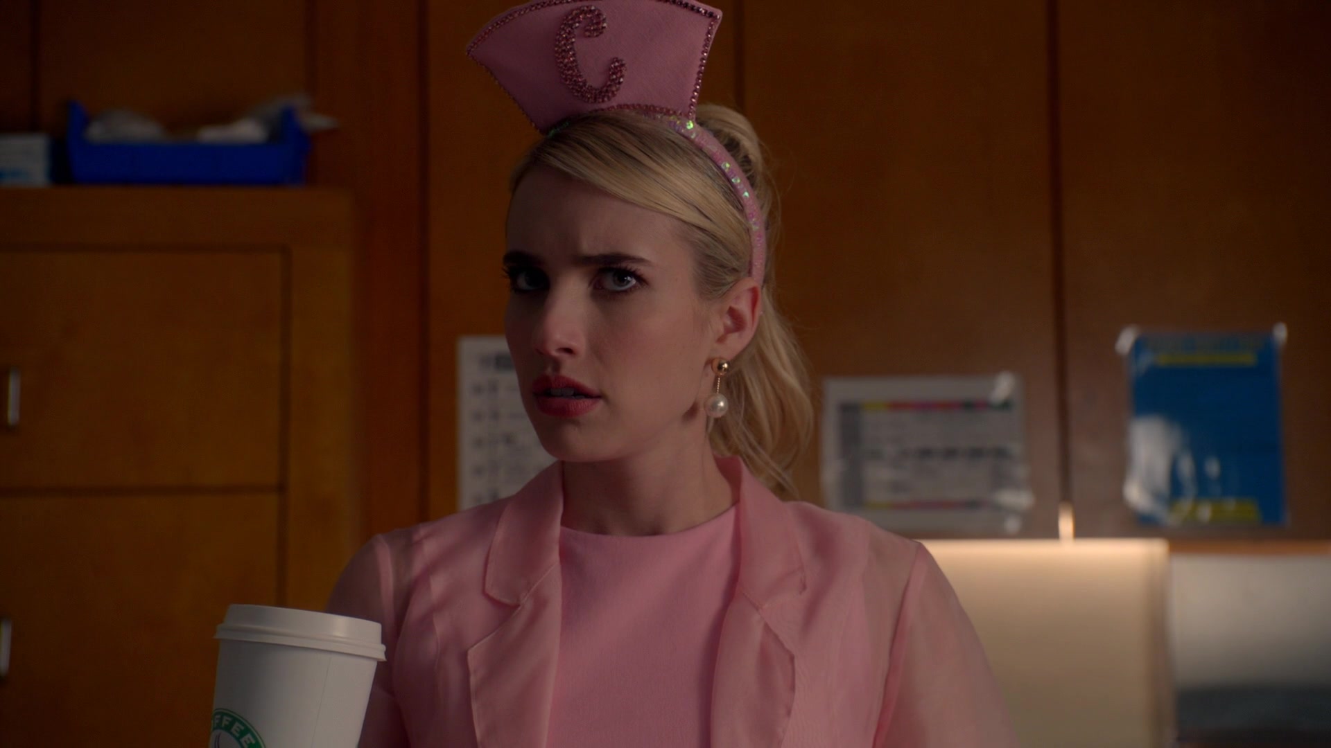 Scream_Queens_2016_S02E10_1080p_3062.jpg