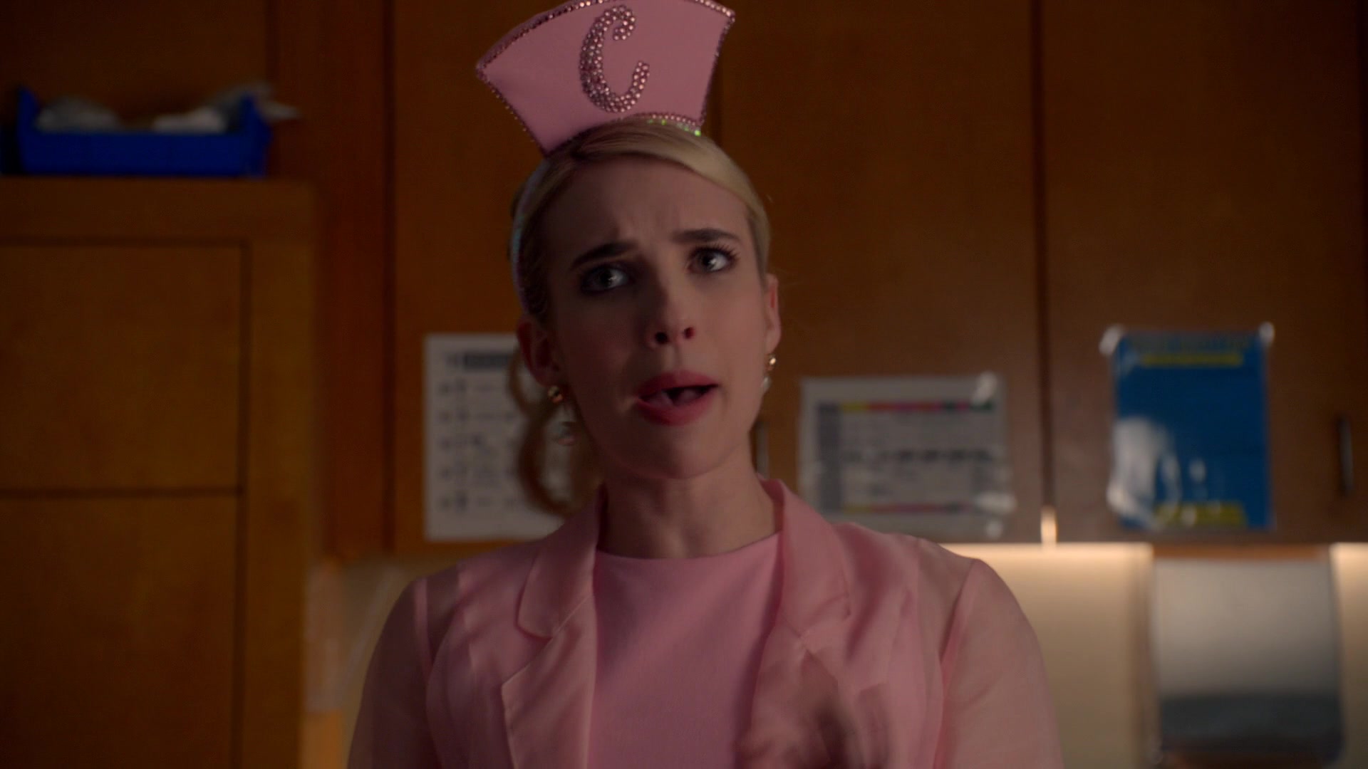 Scream_Queens_2016_S02E10_1080p_3102.jpg