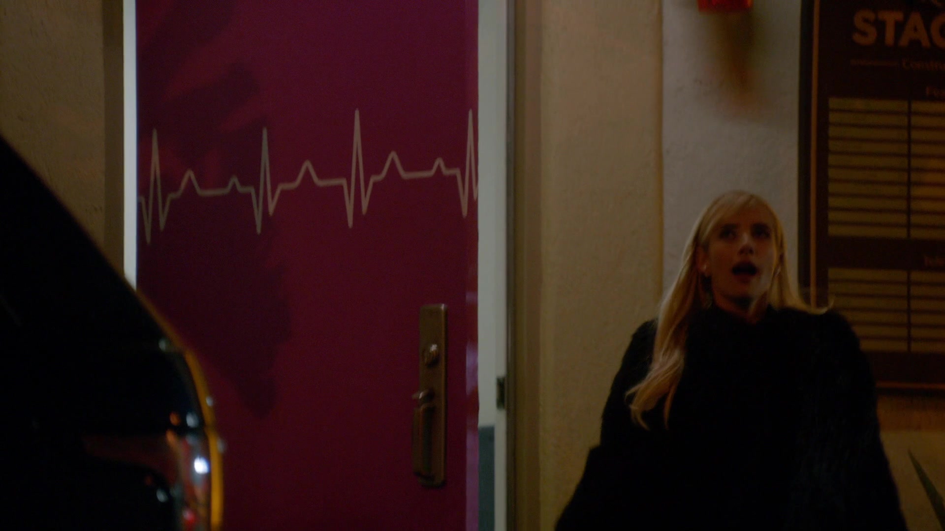 Scream_Queens_2016_S02E10_1080p_6108.jpg