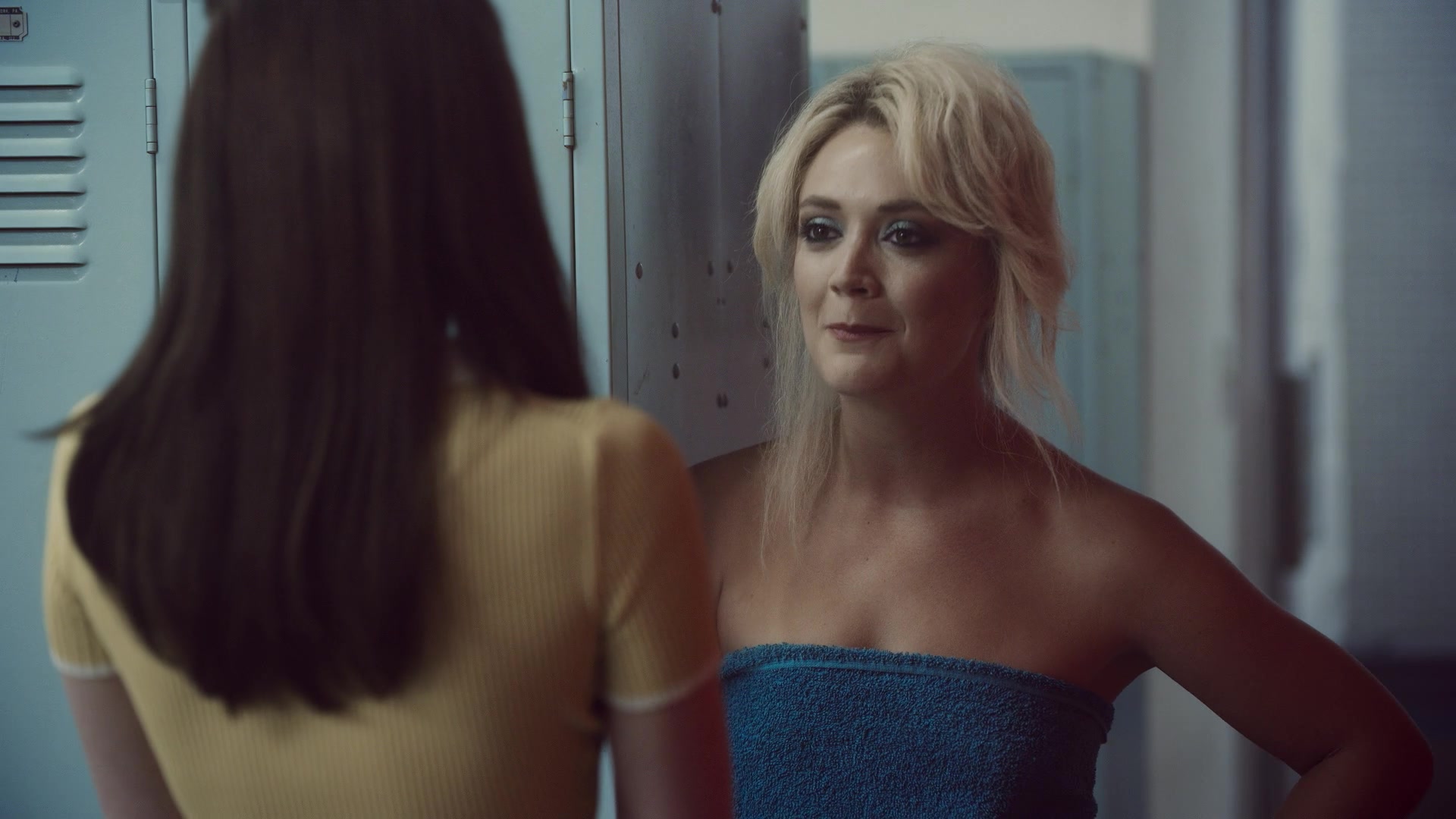 American_Horror_Story_S09E01_Camp_Redwood_1080p_0913.jpg