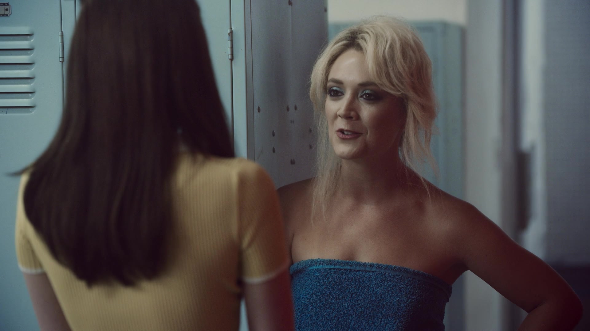 American_Horror_Story_S09E01_Camp_Redwood_1080p_0914.jpg