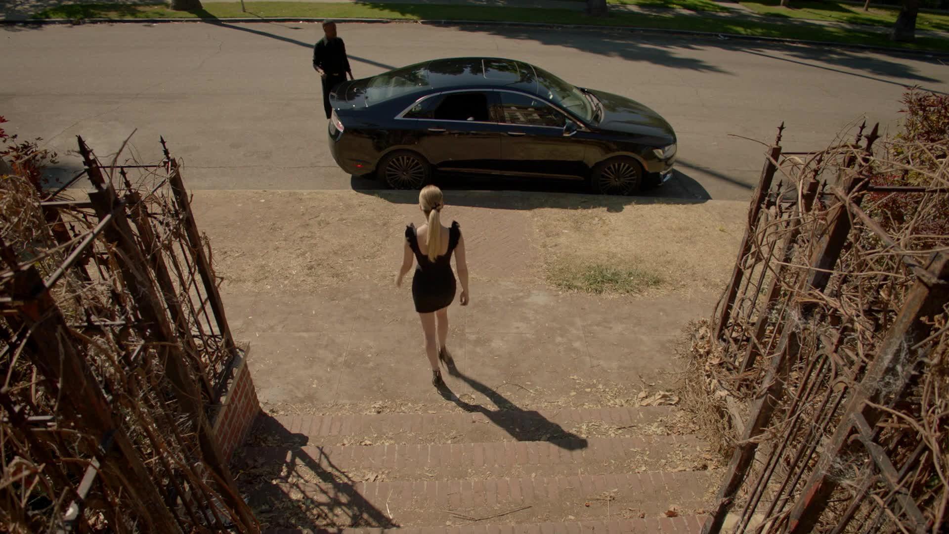 American_Horror_Story_S08E06_Return_To_Murder_House_1080p__7762.jpg