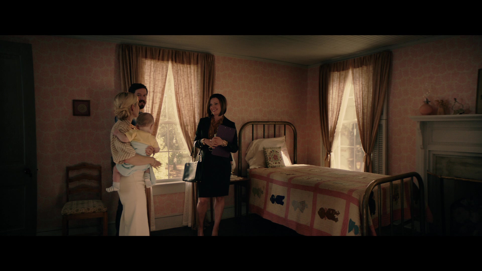 Abandoned_2022_1080p_BluRay__00242.jpg