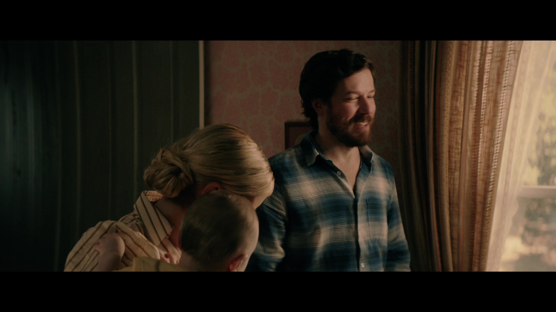 Abandoned_2022_1080p_BluRay__00262.jpg