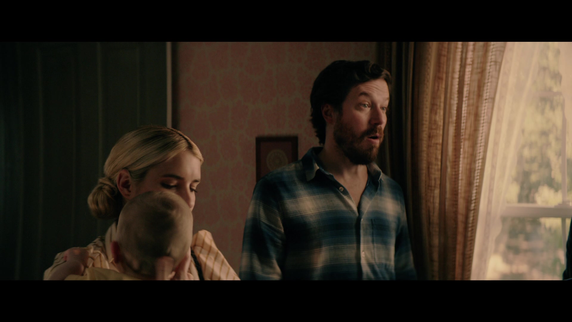 Abandoned_2022_1080p_BluRay__00381.jpg