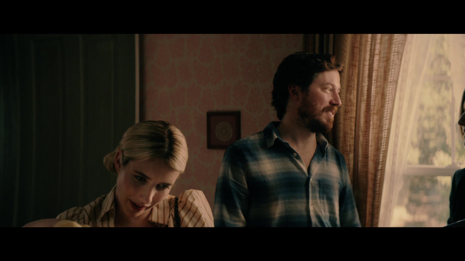 Abandoned_2022_1080p_BluRay__00386.jpg
