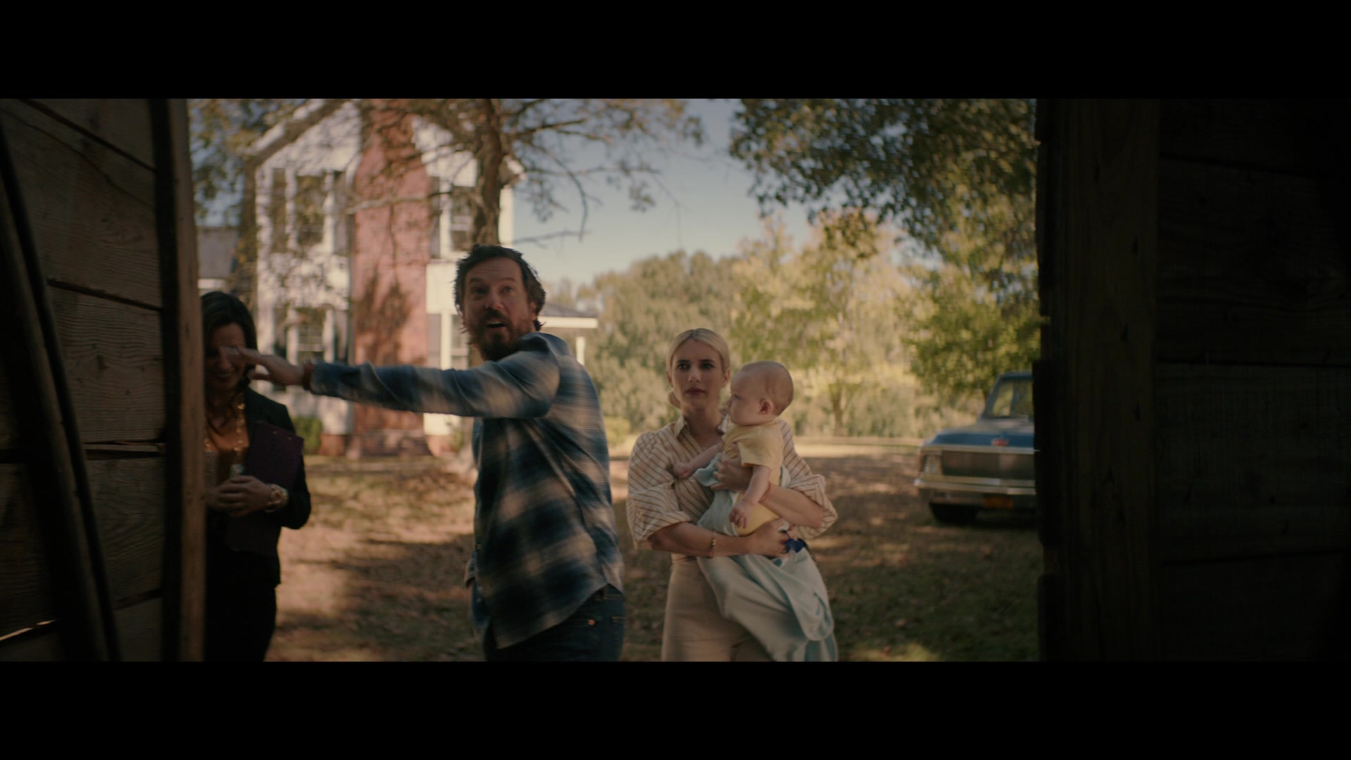 Abandoned_2022_1080p_BluRay__00545.jpg