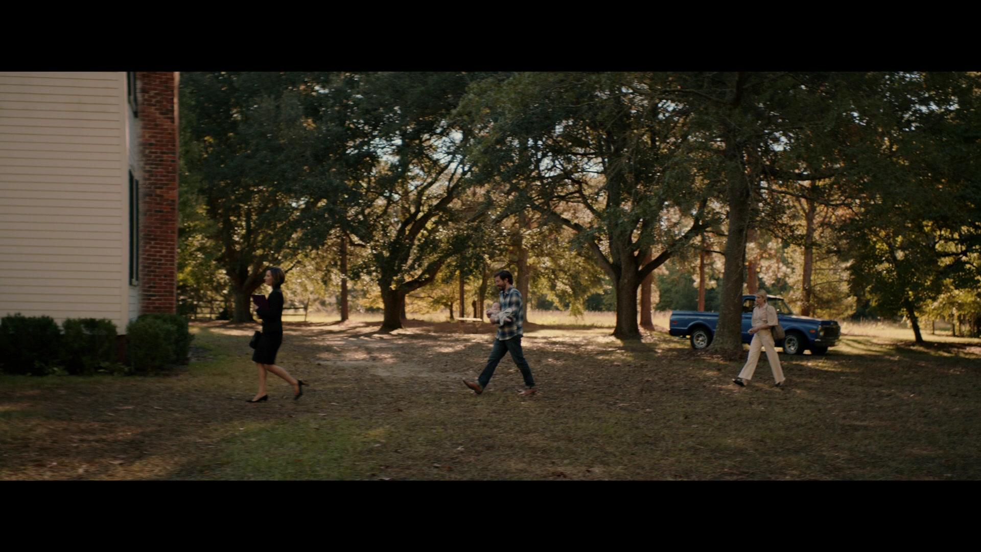 Abandoned_2022_1080p_BluRay__00659.jpg