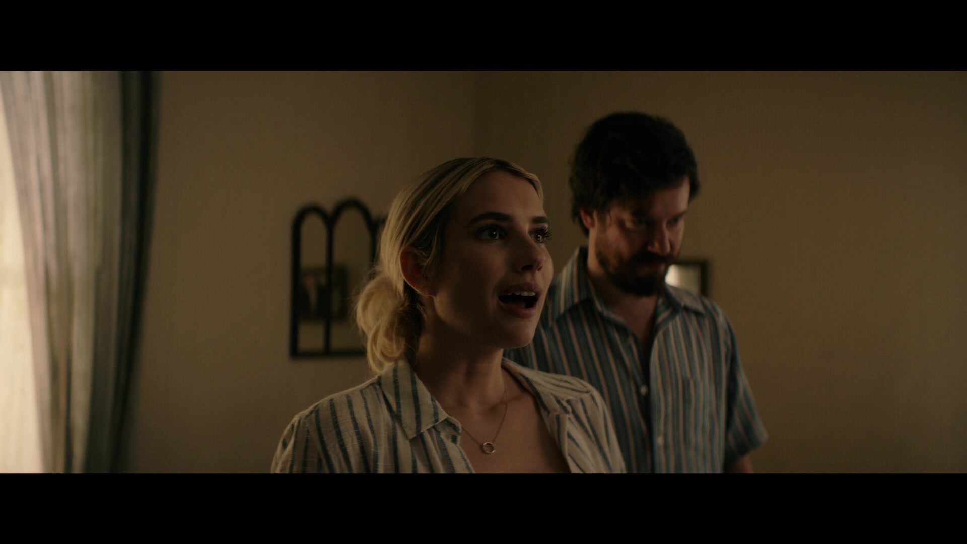 Abandoned_2022_1080p_BluRay__01870.jpg