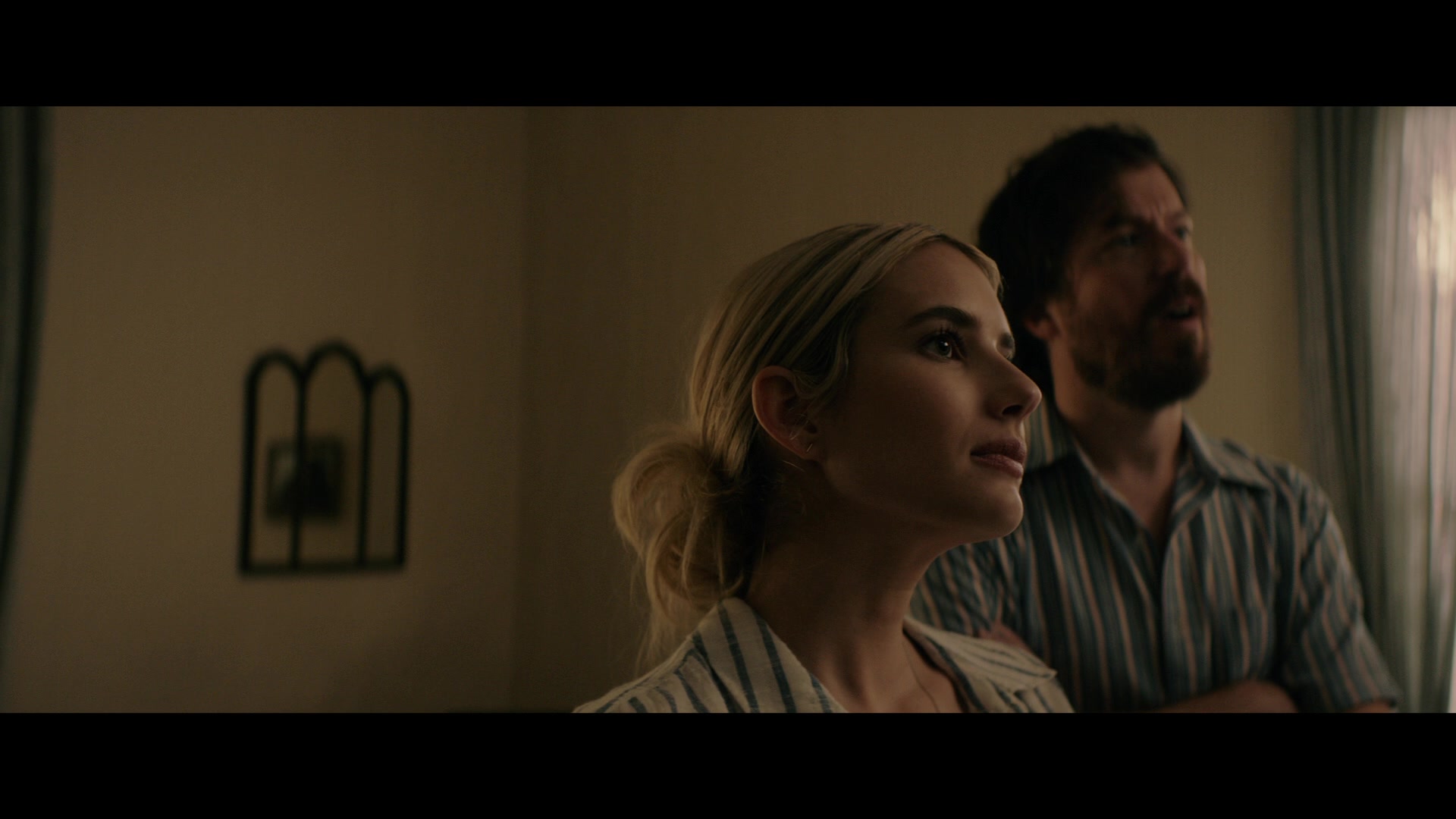Abandoned_2022_1080p_BluRay__01981.jpg