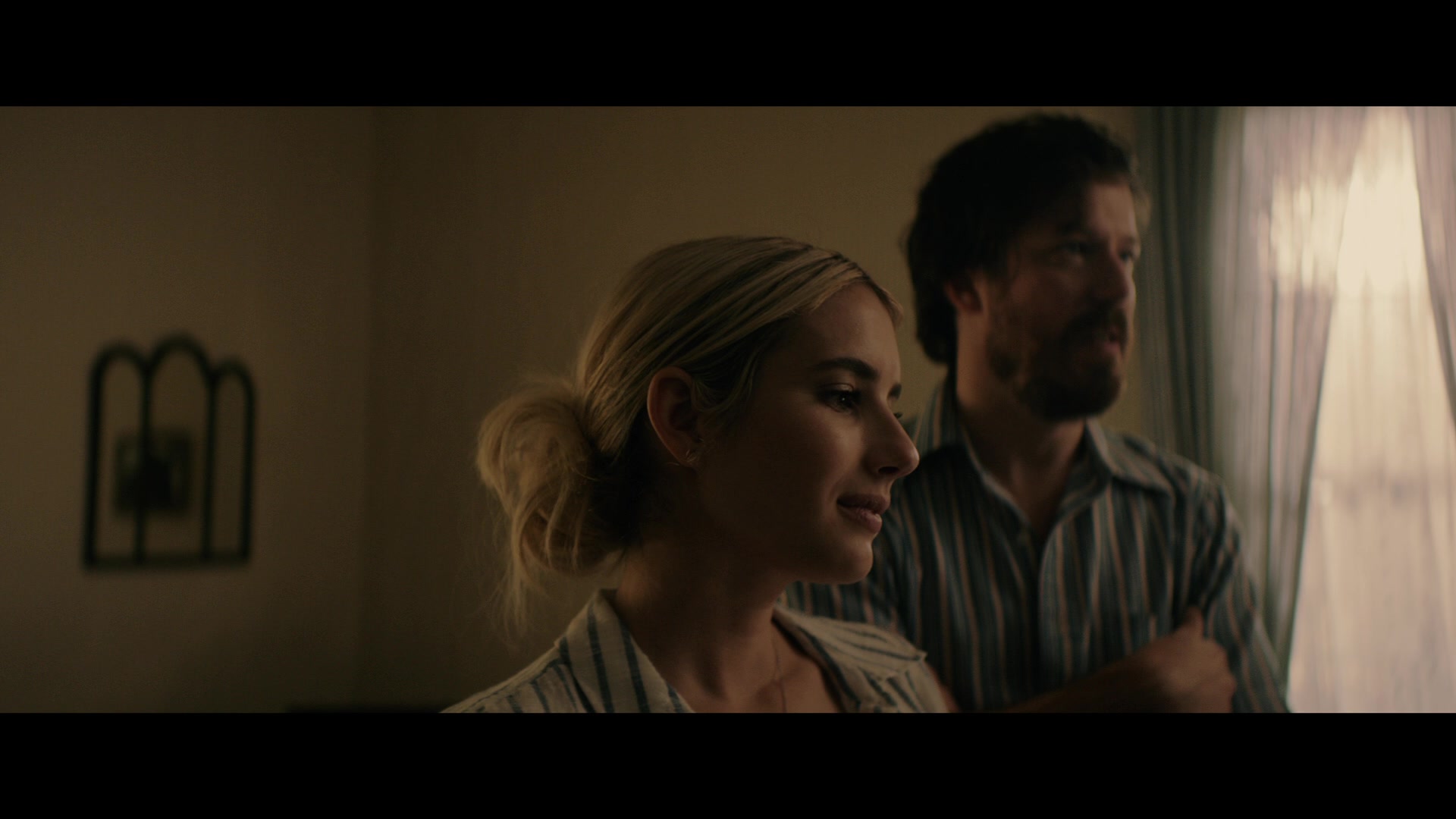 Abandoned_2022_1080p_BluRay__02038.jpg