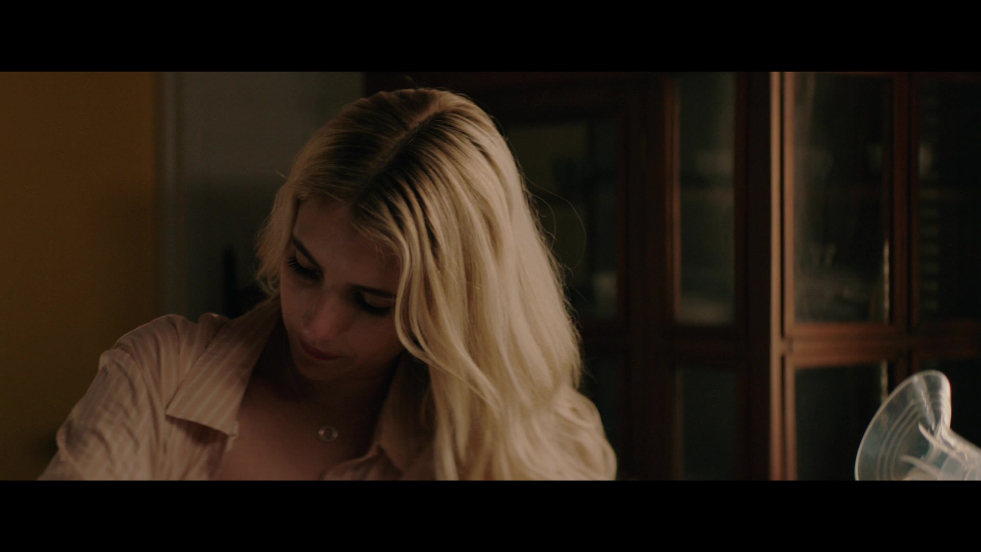 Abandoned_2022_1080p_BluRay__03124.jpg