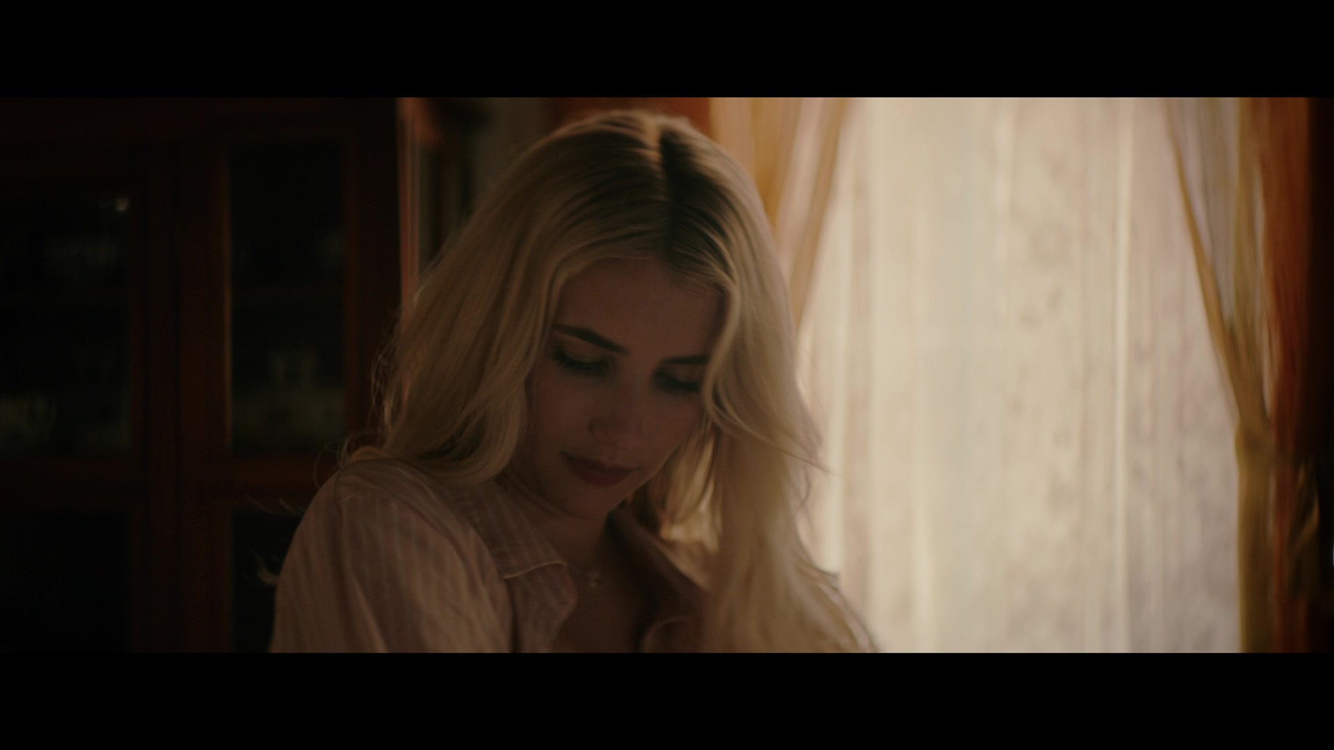 Abandoned_2022_1080p_BluRay__03135.jpg