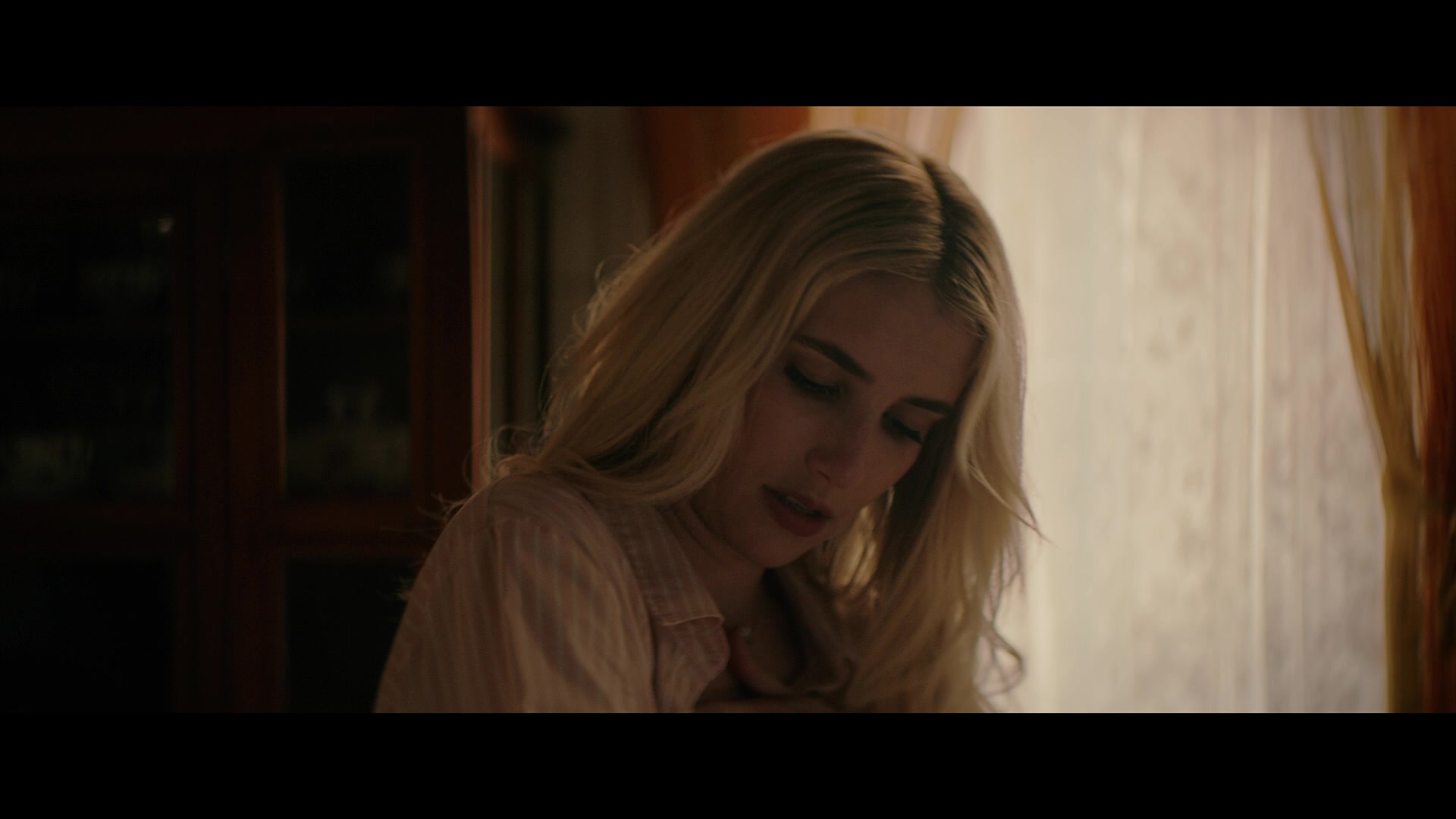 Abandoned_2022_1080p_BluRay__03140.jpg