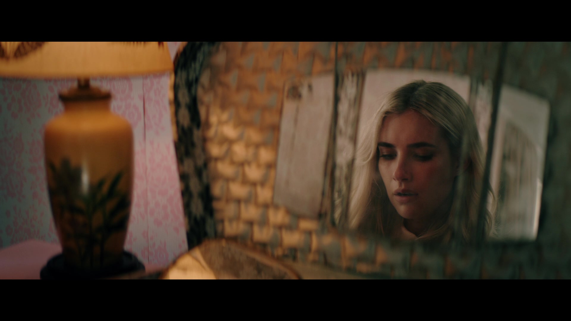 Abandoned_2022_1080p_BluRay__03655.jpg