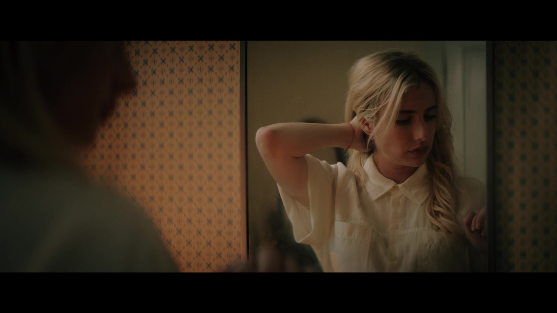 Abandoned_2022_1080p_BluRay__04117.jpg