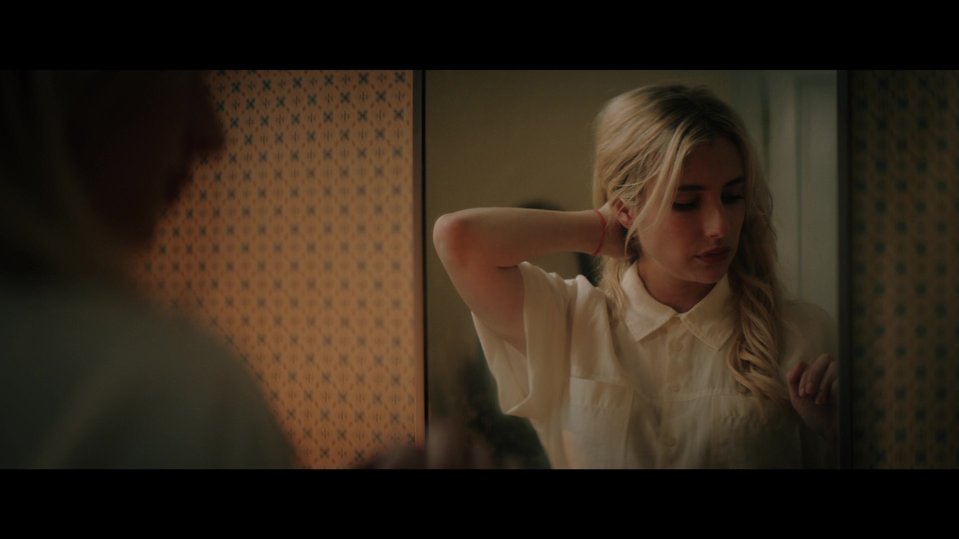 Abandoned_2022_1080p_BluRay__04119.jpg